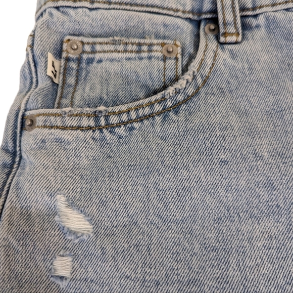 NWOT... Lovers+ Friends Jamie High Waist Cutoff Denim Shorts...Size 24 - Picture 5 of 8